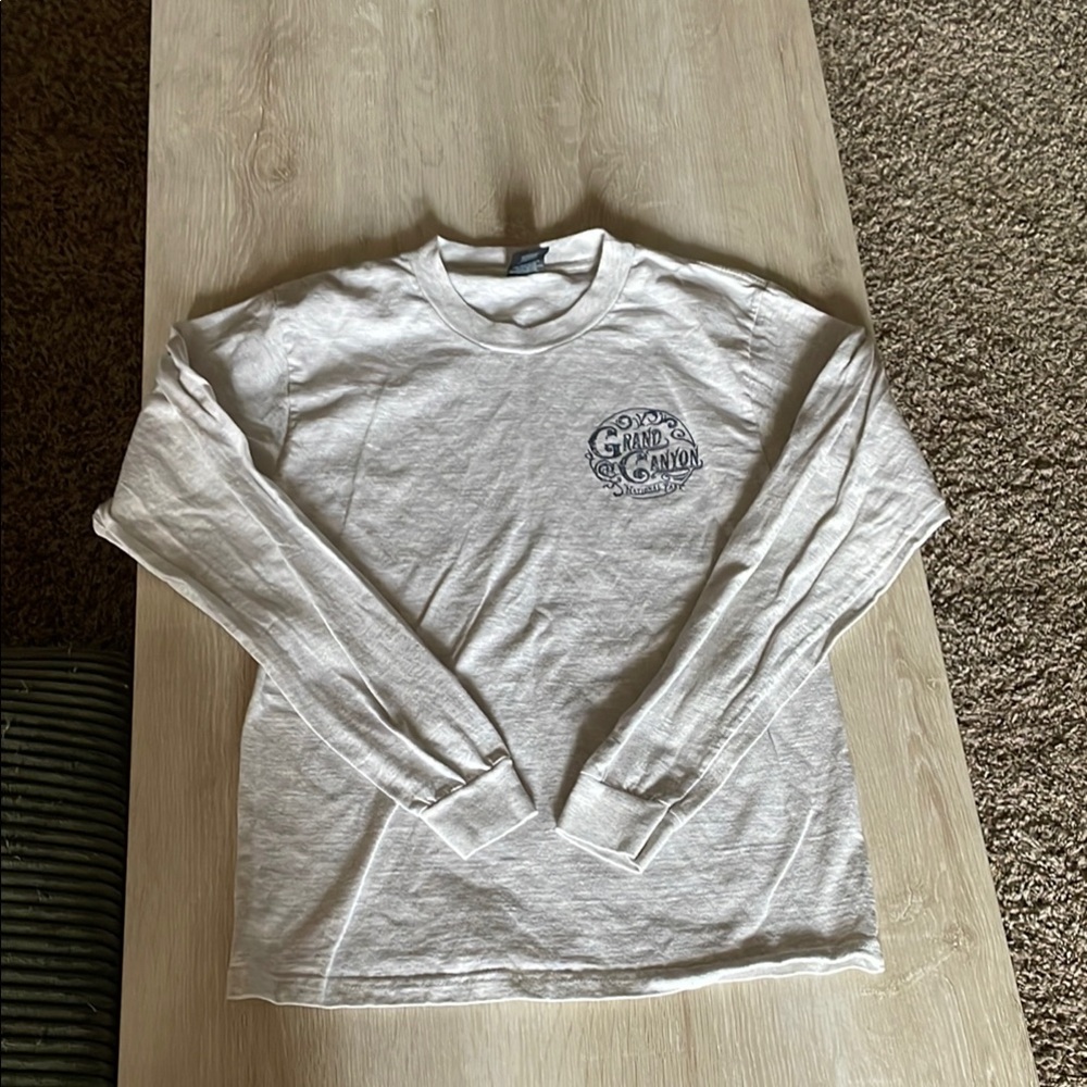 Gildan Gray Long Sleeve Tee Versatile Casual Comfort